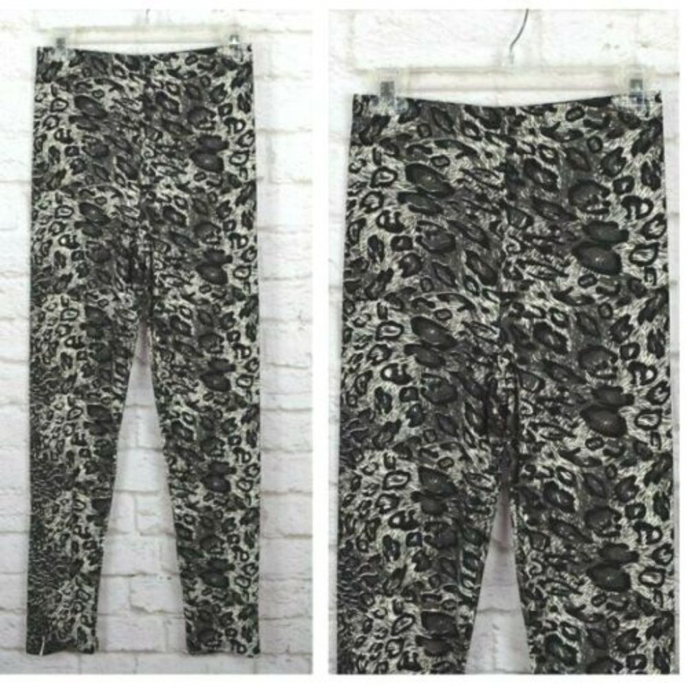 NWT Mayfair Leopard Animal Print Soft Leggings